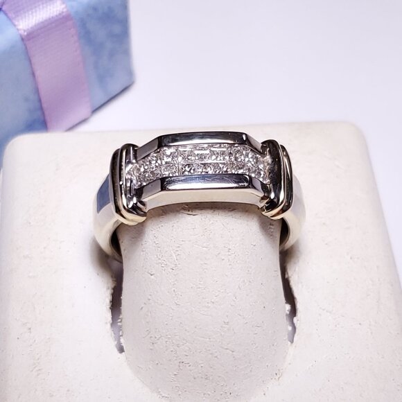 Estate 1.05ctw Natural Princess Cut Diamond 14Kt 2Tone Gnts/Lds S8.75 Ring#21023 - Picture 1 of 6